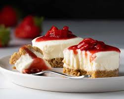 Mini Strawberry Cheesecakes Recipe – Easy, Creamy & Delicious 🍓 1 Mini Strawberry Cheesecakes Recipe